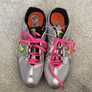 Women’s Nike rival md (not including spikes)